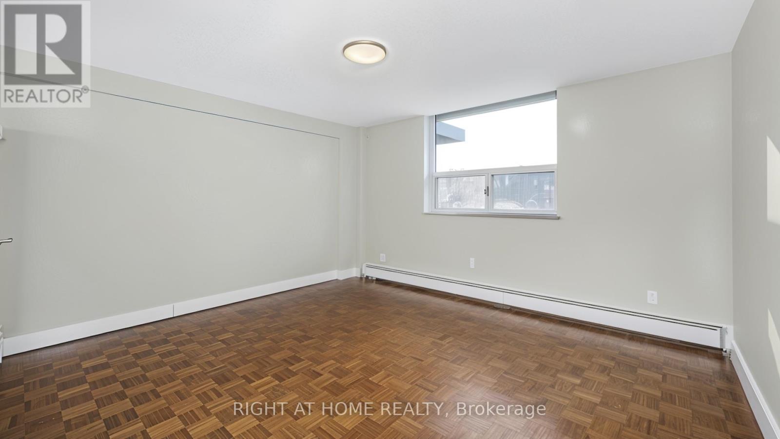 1002 - 133 Herkimer Street, Hamilton, Ontario  L8P 2H3 - Photo 13 - X12737884