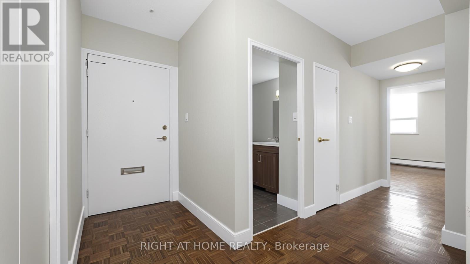 1002 - 133 Herkimer Street, Hamilton, Ontario  L8P 2H3 - Photo 7 - X12737884