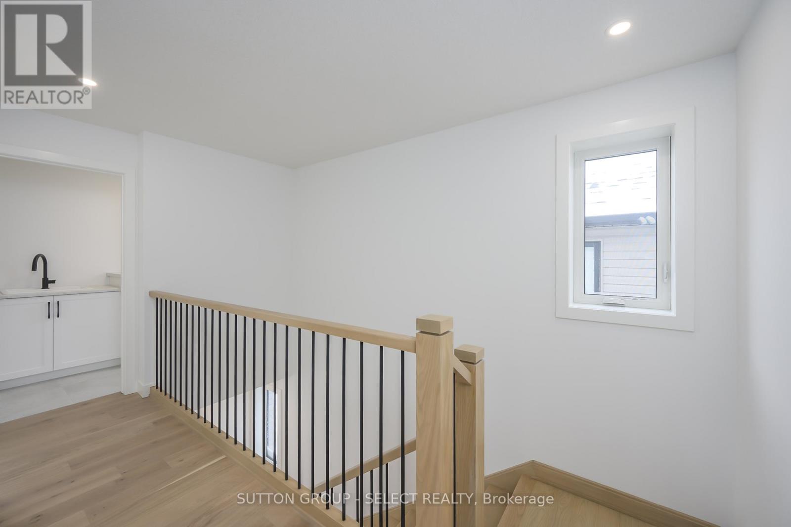 1898 Fountain Grass Drive, London South, Ontario  N6K 0M2 - Photo 14 - X12737996