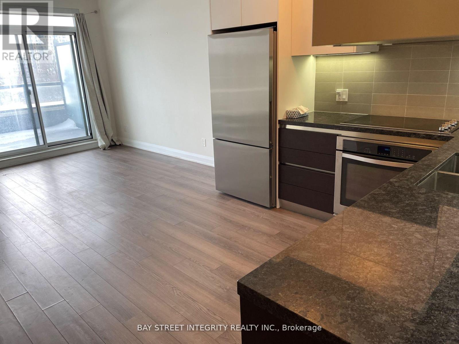 320 - 15 Water Walk Drive, Markham, Ontario  L6G 0G2 - Photo 7 - N12737992