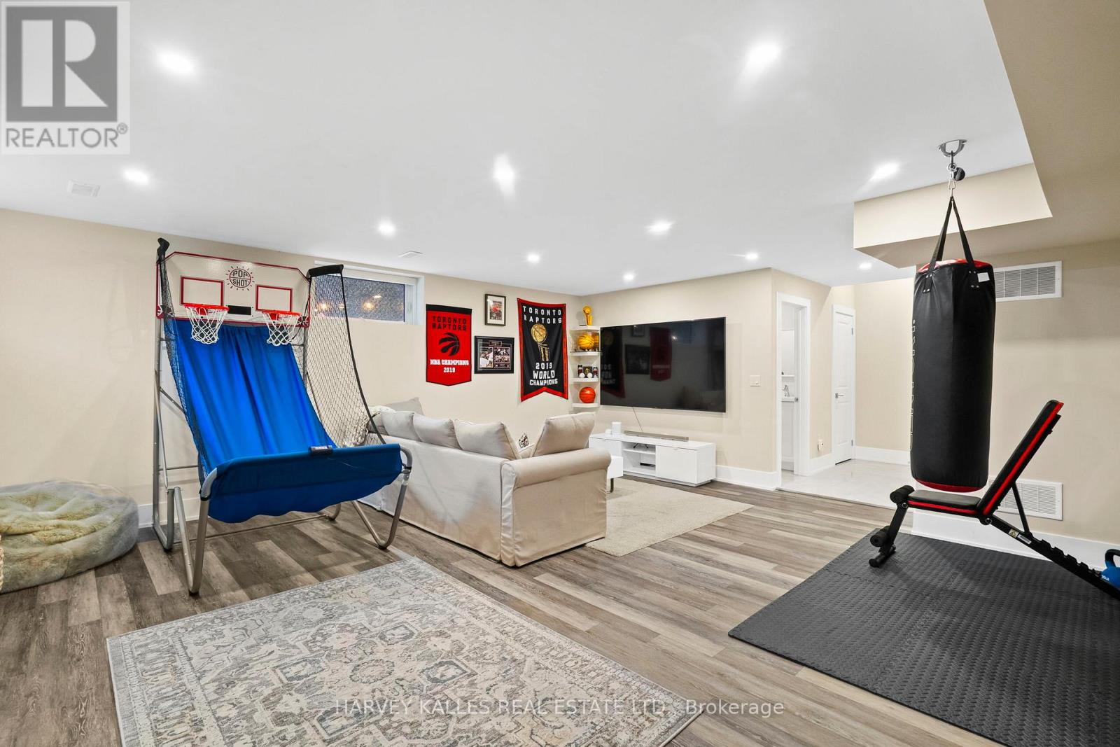 957 Eighth Street, Mississauga, Ontario  L5E 1R6 - Photo 36 - W12736306