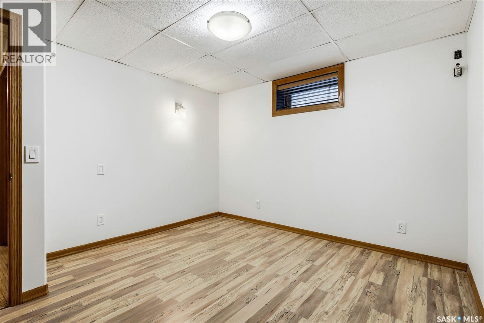 2906 St James Crescent, Regina, Saskatchewan  S4V 2Z1 - Photo 30 - SK027463