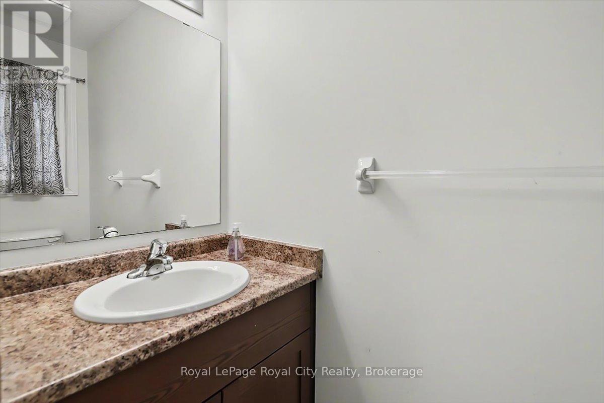 8 - 355 Macalister Boulevard, Guelph, Ontario  N1L 1B3 - Photo 21 - X12737998