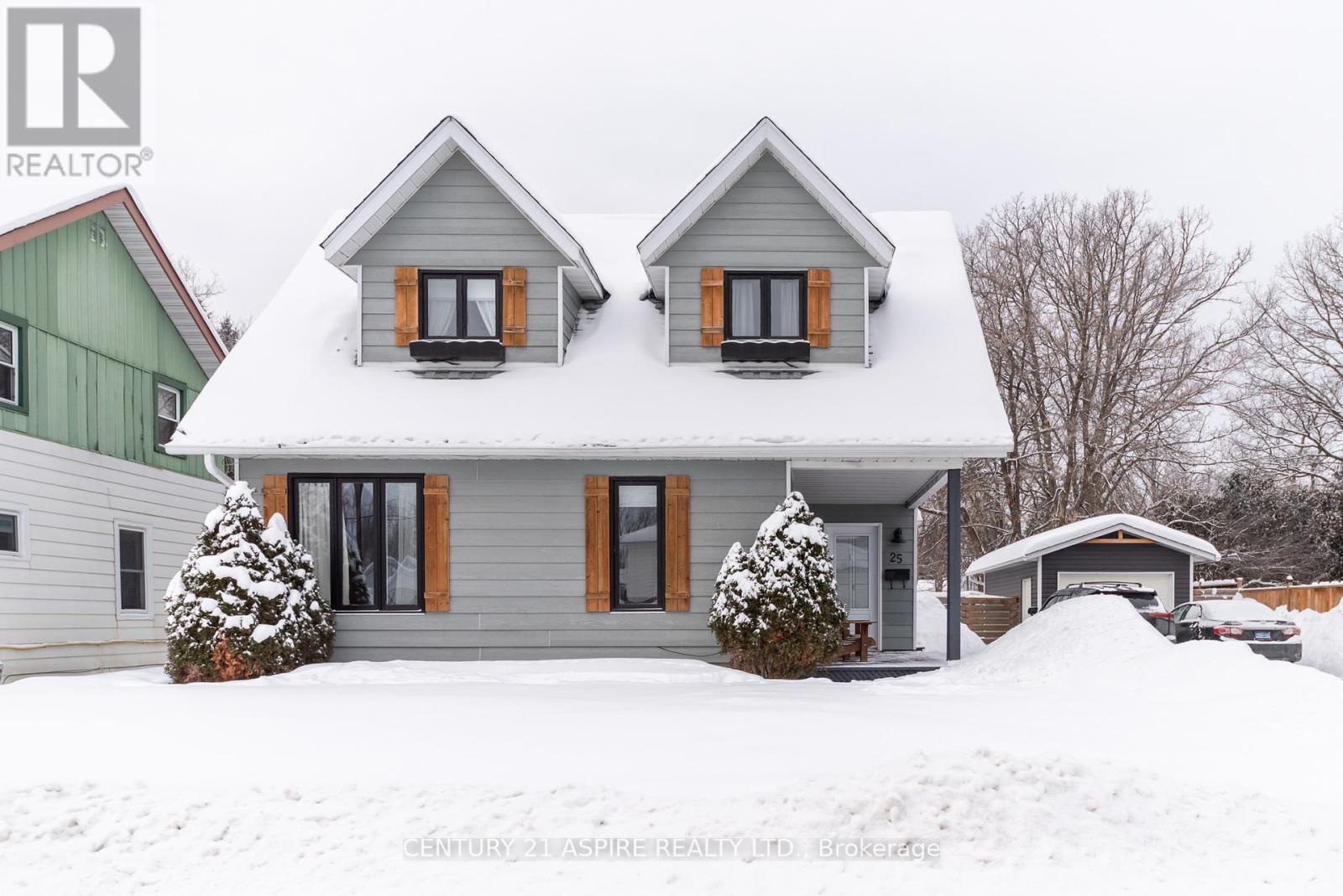 25 Doran Street, Petawawa, Ontario  K8H 1P8 - Photo 2 - X12738004