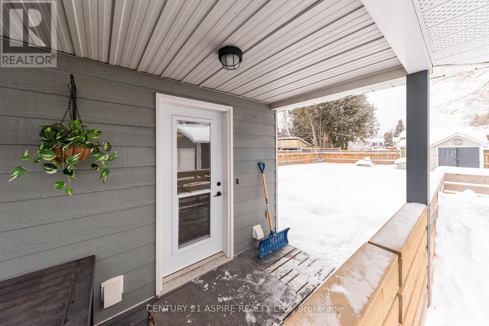 25 Doran Street, Petawawa, Ontario  K8H 1P8 - Photo 4 - X12738004