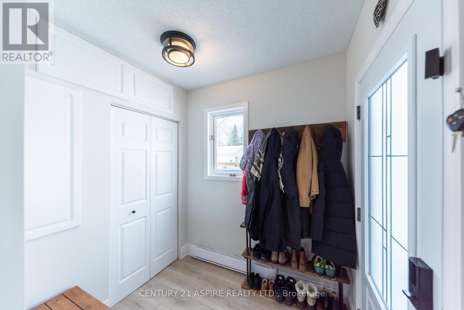 25 Doran Street, Petawawa, Ontario  K8H 1P8 - Photo 8 - X12738004