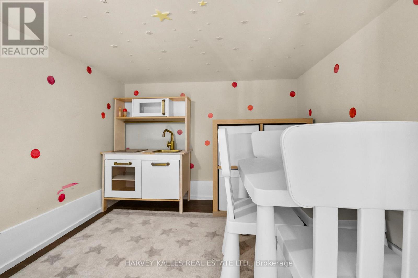 957 Eighth Street, Mississauga, Ontario  L5E 1R6 - Photo 17 - W12736306