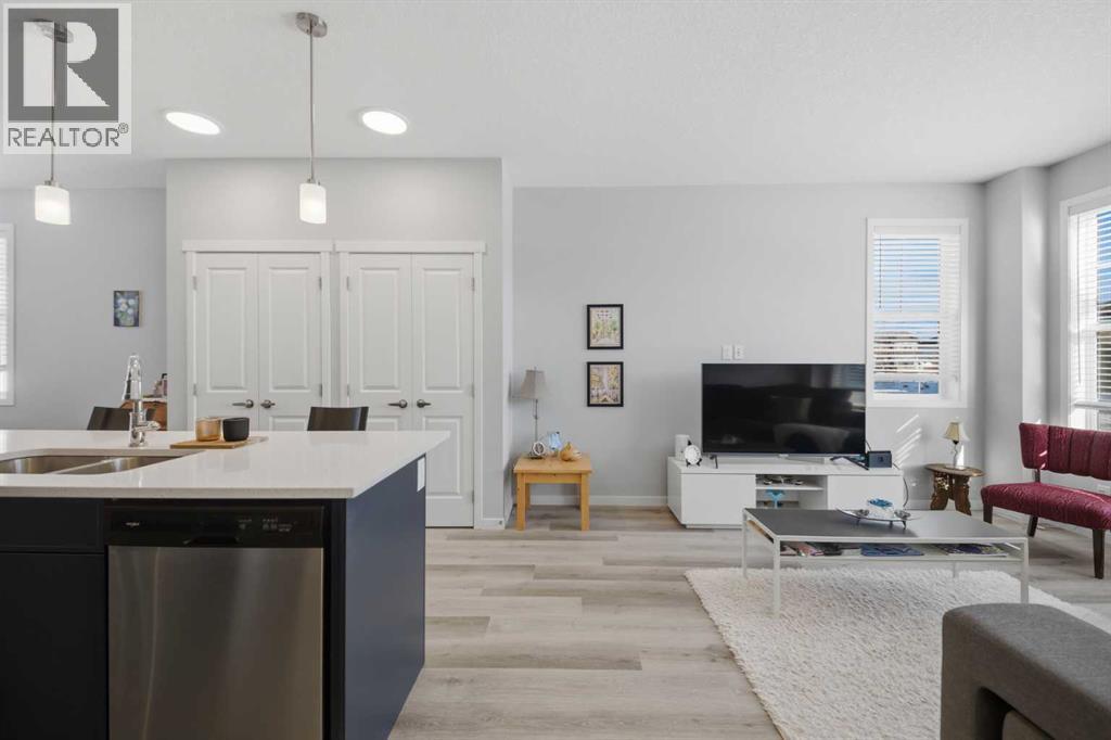 249 Masters Avenue Se, Calgary, Alberta  T3M 2C1 - Photo 6 - A2276654