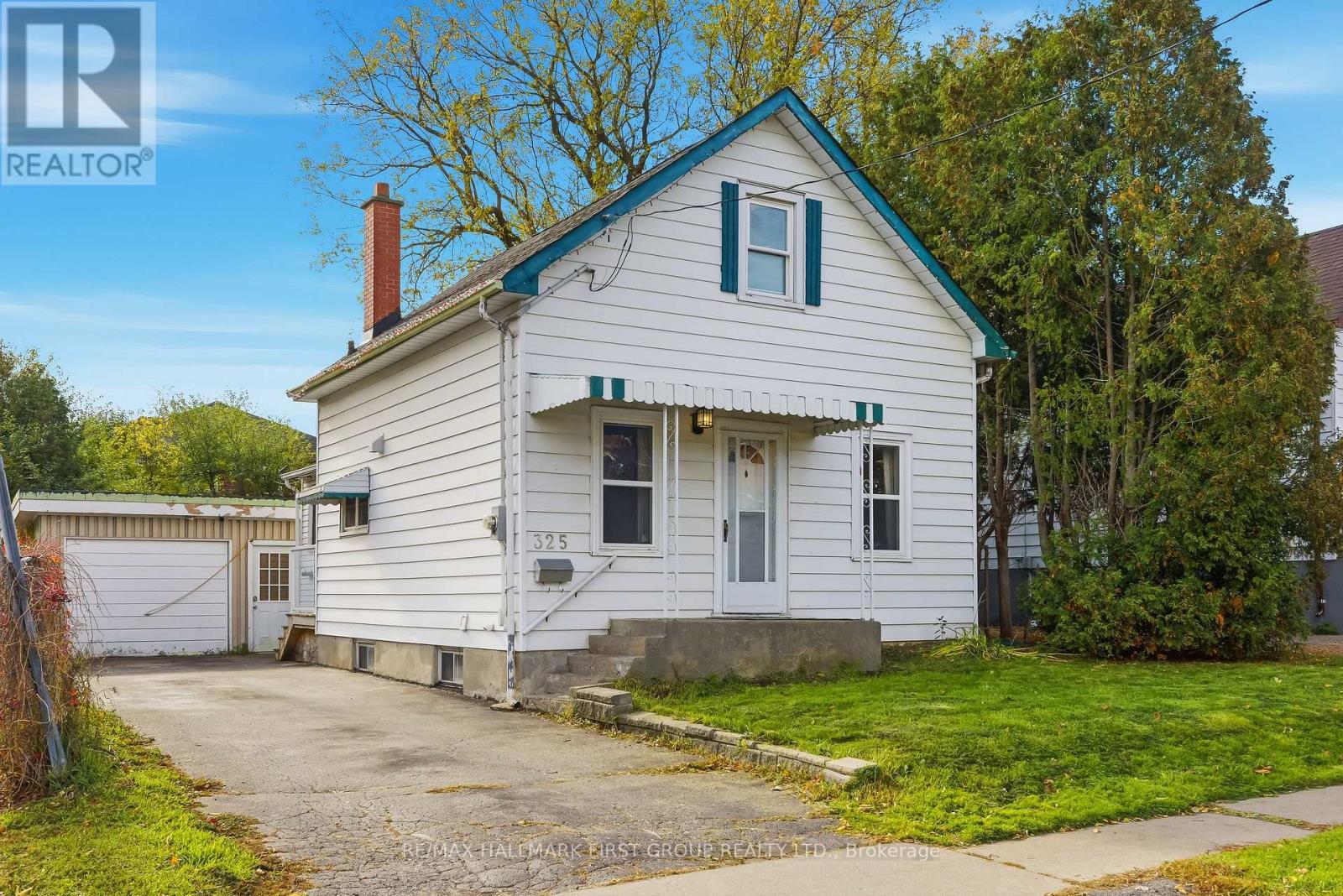 325 Elgin Street W, Oshawa, Ontario  L1J 2P2 - Photo 2 - E12738000