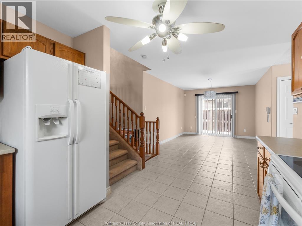 2167 Curry Avenue, Windsor, Ontario N9B 3X5 - Photo 10 - 26002090