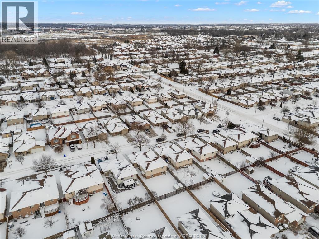 2167 Curry Avenue, Windsor, Ontario N9B 3X5 - Photo 27 - 26002090