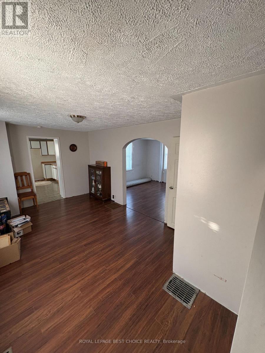 31 First Street, Englehart, Ontario  P0J 1H0 - Photo 11 - T12719416