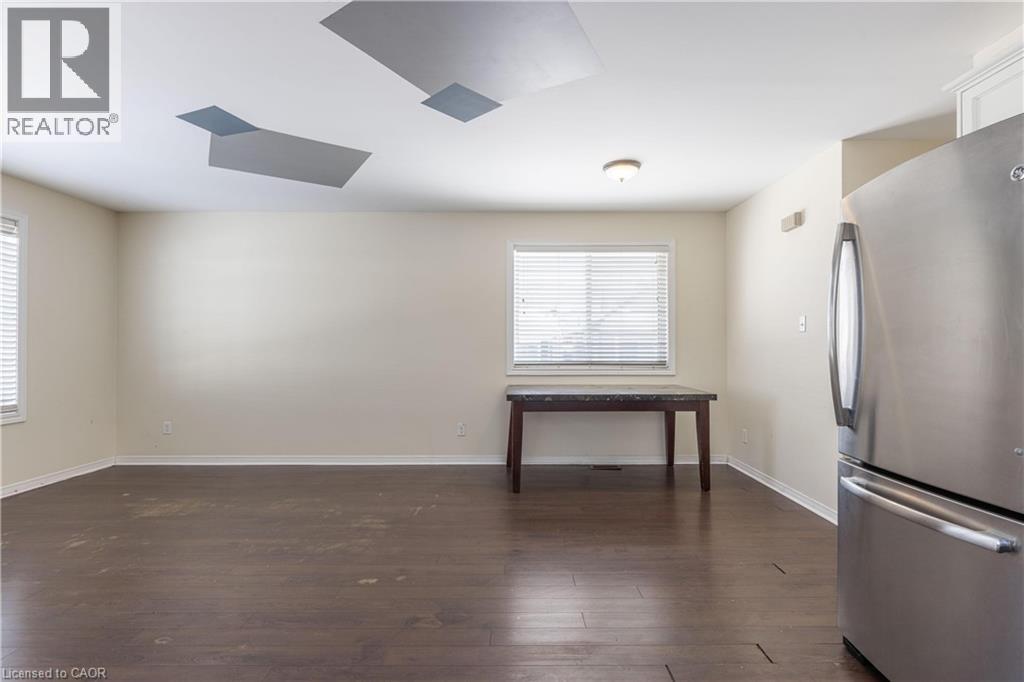 138 Carlton Street, St. Catharines, Ontario  L2R 7S6 - Photo 6 - 40801574