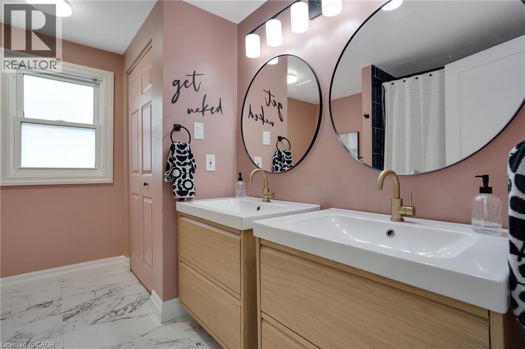 49 Wyandotte Court, Kitchener, Ontario  N2A 3H9 - Photo 25 - 40798451