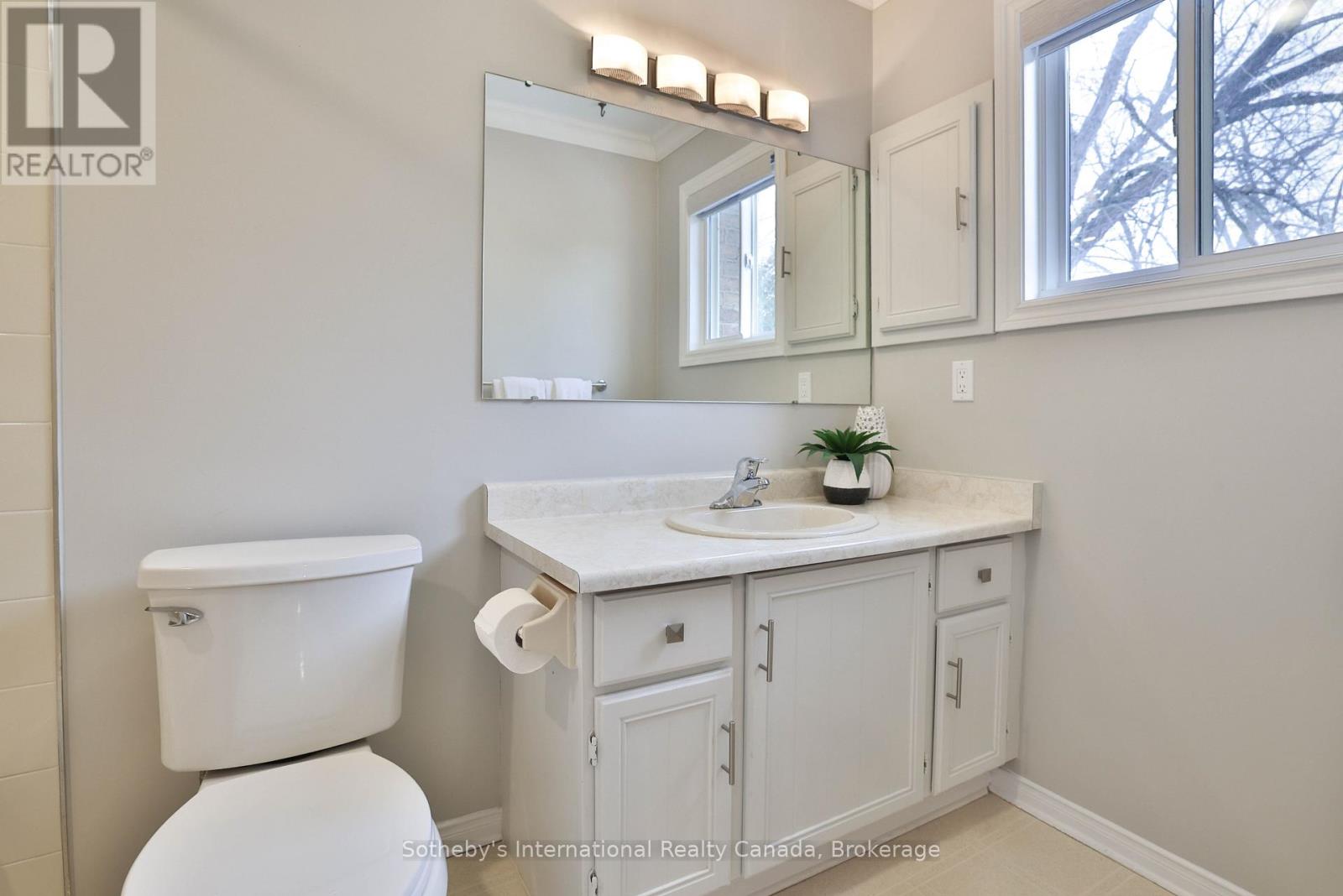 7 - 5255 Lakeshore Road, Burlington, Ontario  L7L 5X5 - Photo 29 - W12738068