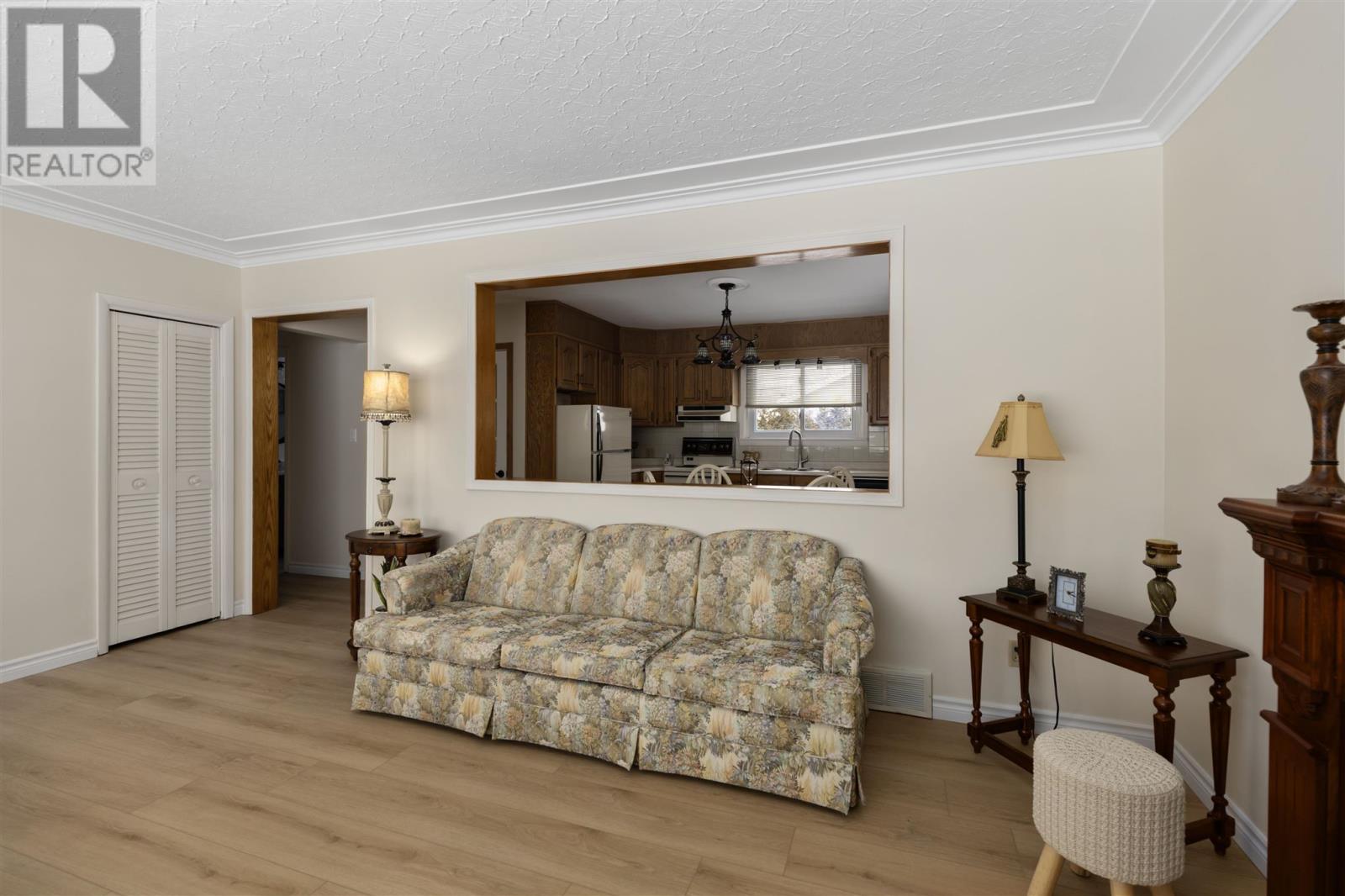 134 Ruth St, Sault Ste. Marie, Ontario  P6C 2E7 - Photo 5 - SM260103