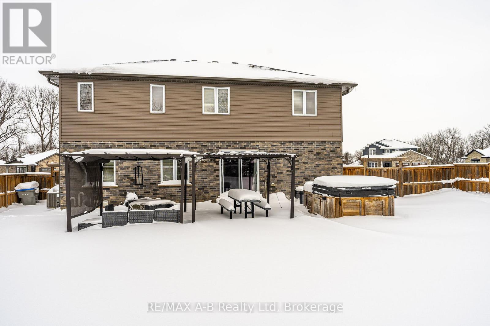 94 Wilson Court, St. Marys, Ontario  N4X 0B6 - Photo 34 - X12738114