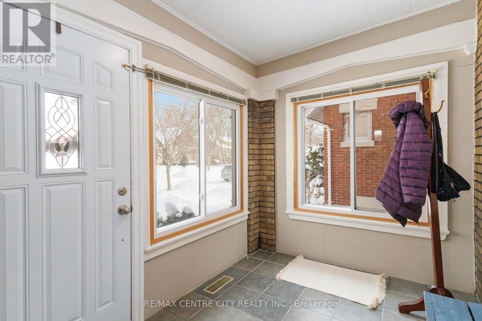 133 Thornton Avenue, London East, Ontario  N5Y 2Y6 - Photo 5 - X12738032