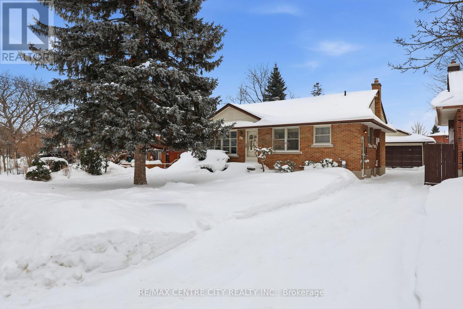 81 Clive Road, Kitchener, Ontario  N2H 3N5 - Photo 1 - X12738048