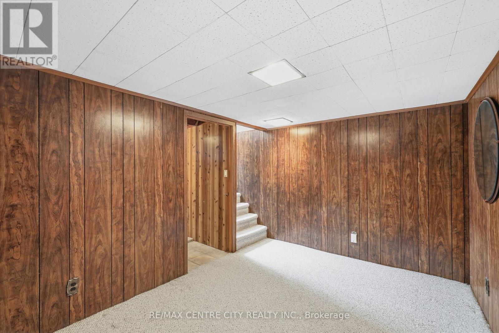 81 Clive Road, Kitchener, Ontario  N2H 3N5 - Photo 23 - X12738048