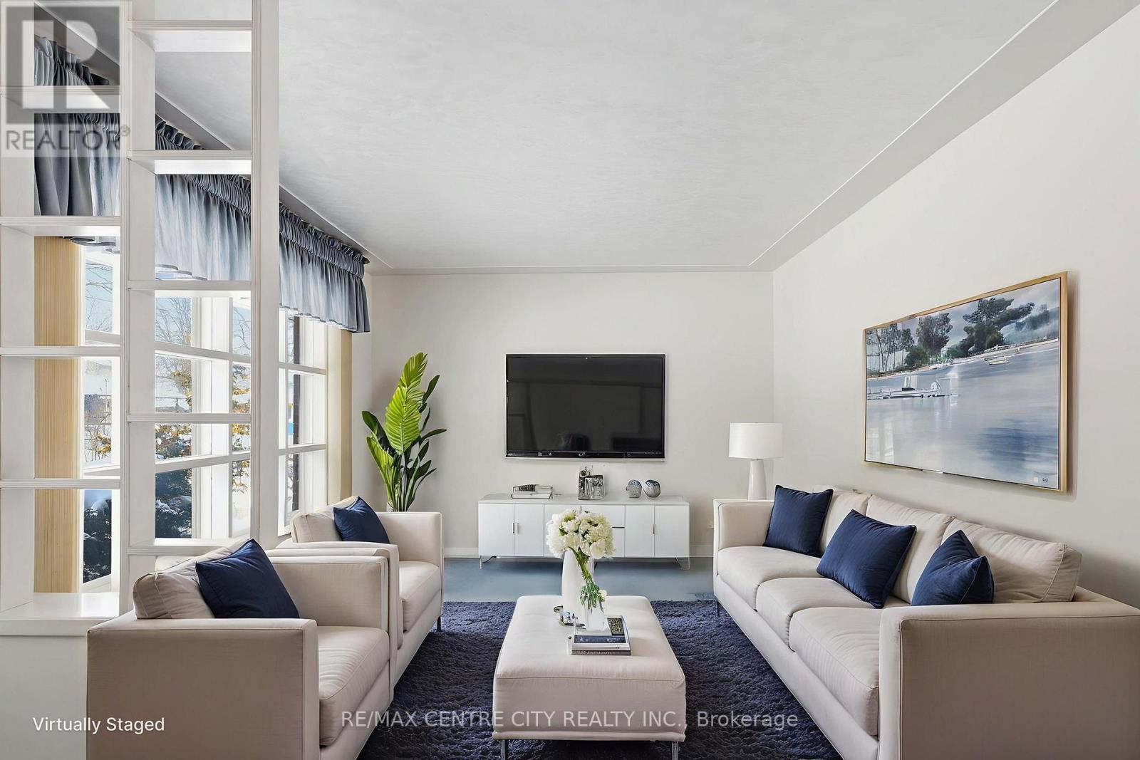 81 Clive Road, Kitchener, Ontario  N2H 3N5 - Photo 3 - X12738048