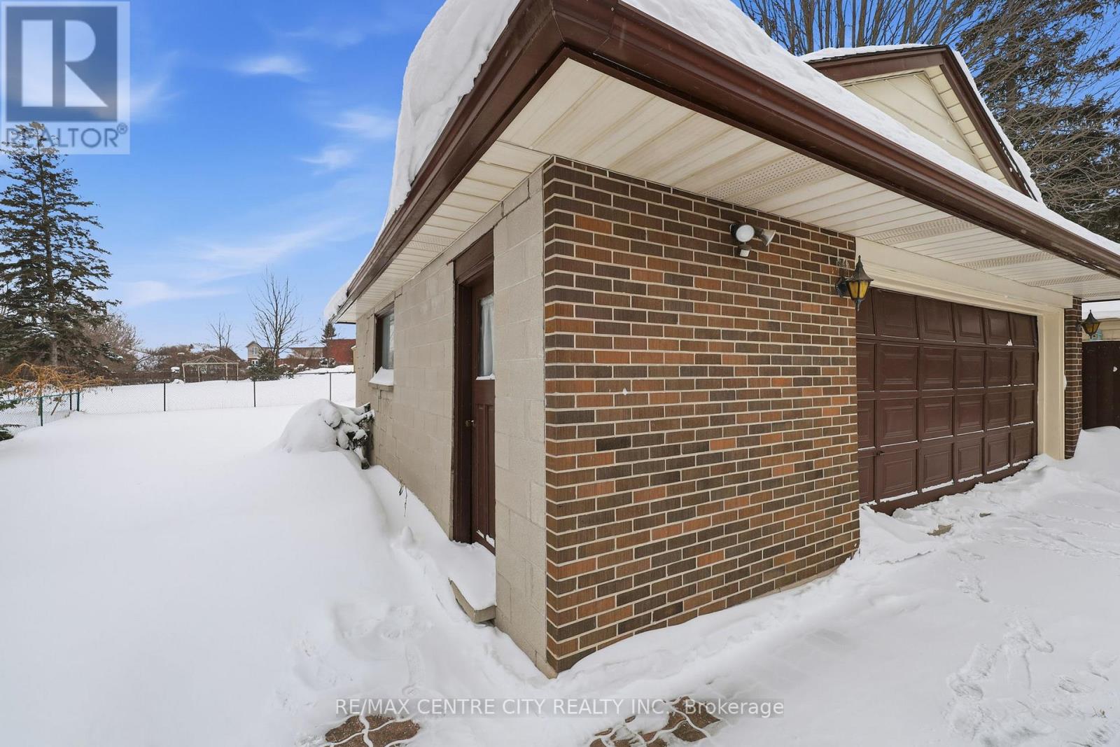 81 Clive Road, Kitchener, Ontario  N2H 3N5 - Photo 34 - X12738048