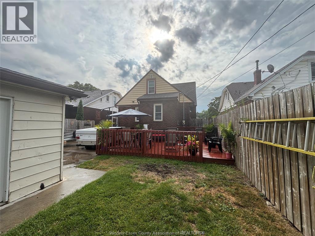 2322 Byng, Windsor, Ontario N8W 3E5 - Photo 19 - 26002122