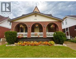 2322 BYNG, Windsor, Ontario