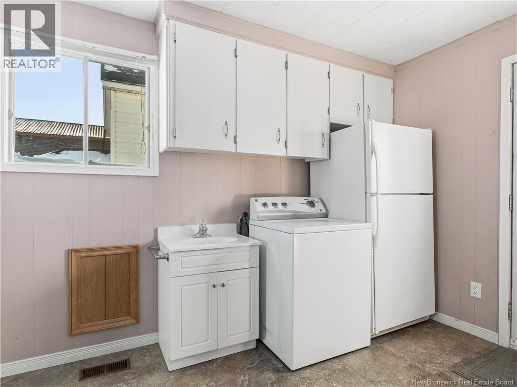 631 Royal, Memramcook, New Brunswick  E4K 1X1 - Photo 14 - NB132700