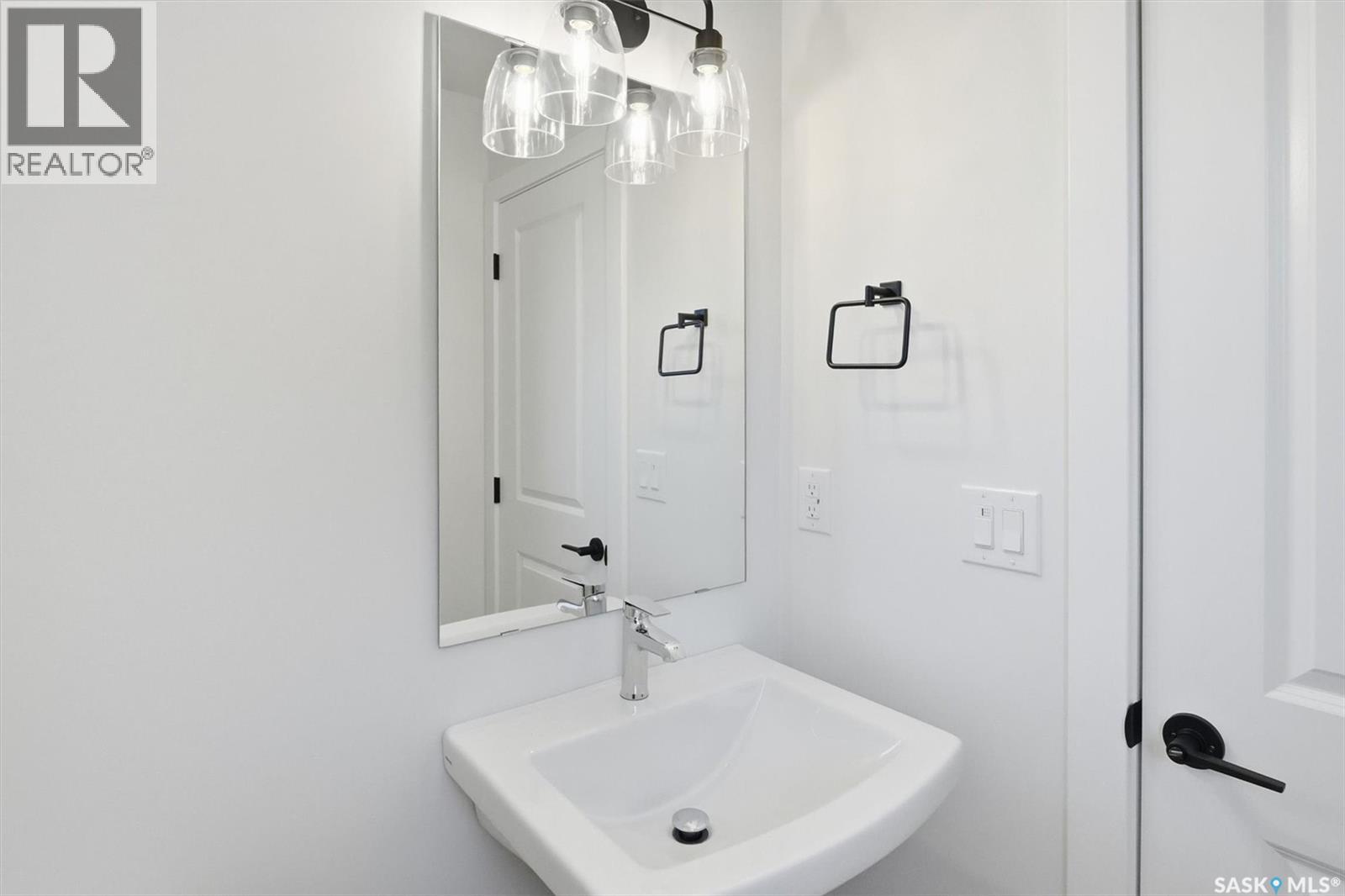 284 Asokan Bend, Saskatoon, Saskatchewan  S7V 1V7 - Photo 13 - SK021136