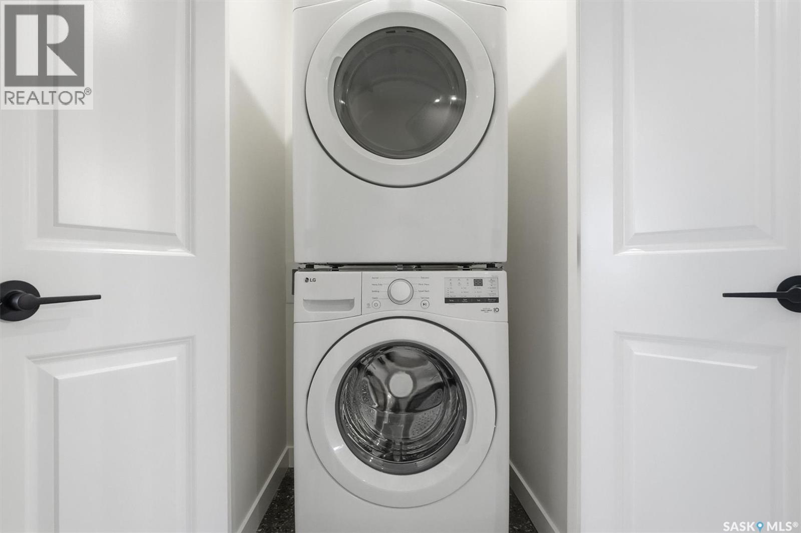 284 Asokan Bend, Saskatoon, Saskatchewan  S7V 1V7 - Photo 25 - SK021136