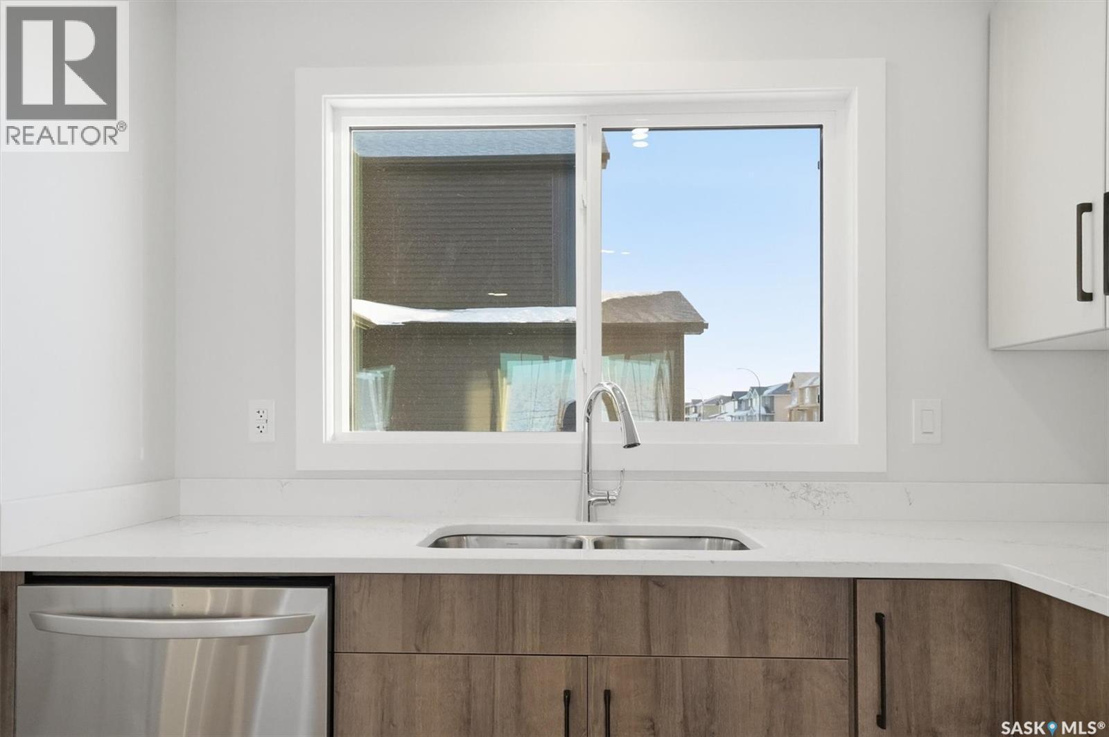 282 Asokan Bend, Saskatoon, Saskatchewan  S7V 1V7 - Photo 9 - SK027401