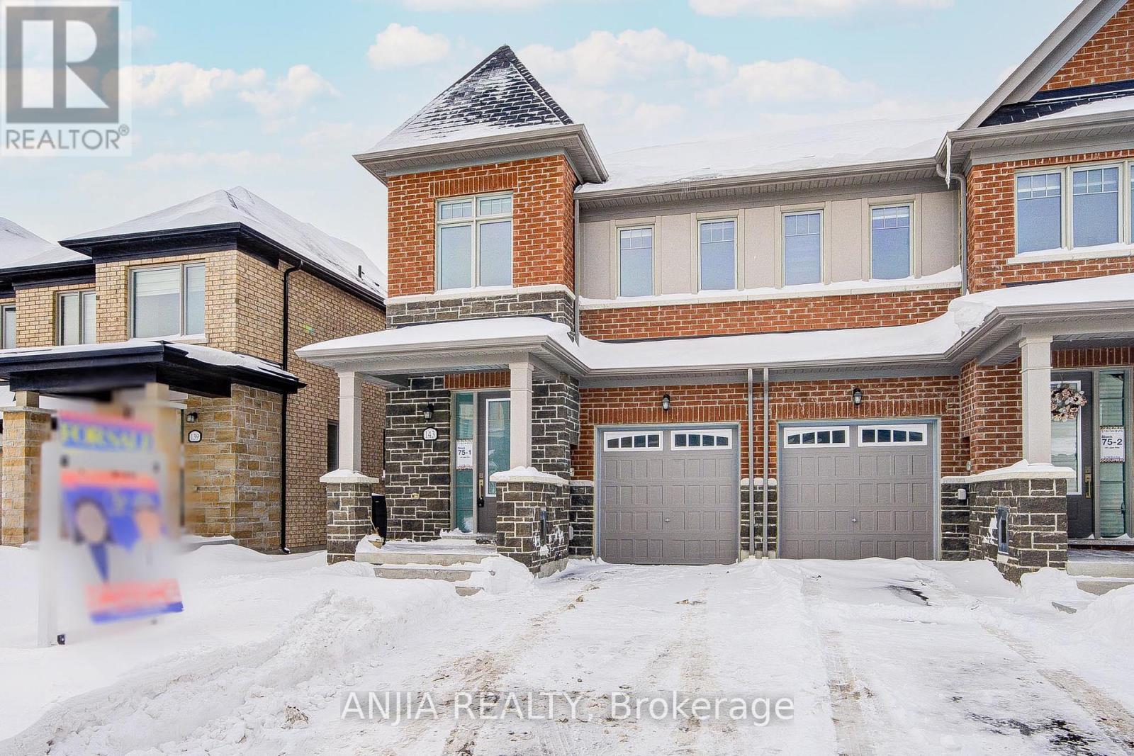 143 Lageer Drive, Whitchurch-Stouffville, Ontario  L4A 4V2 - Photo 3 - N12738050