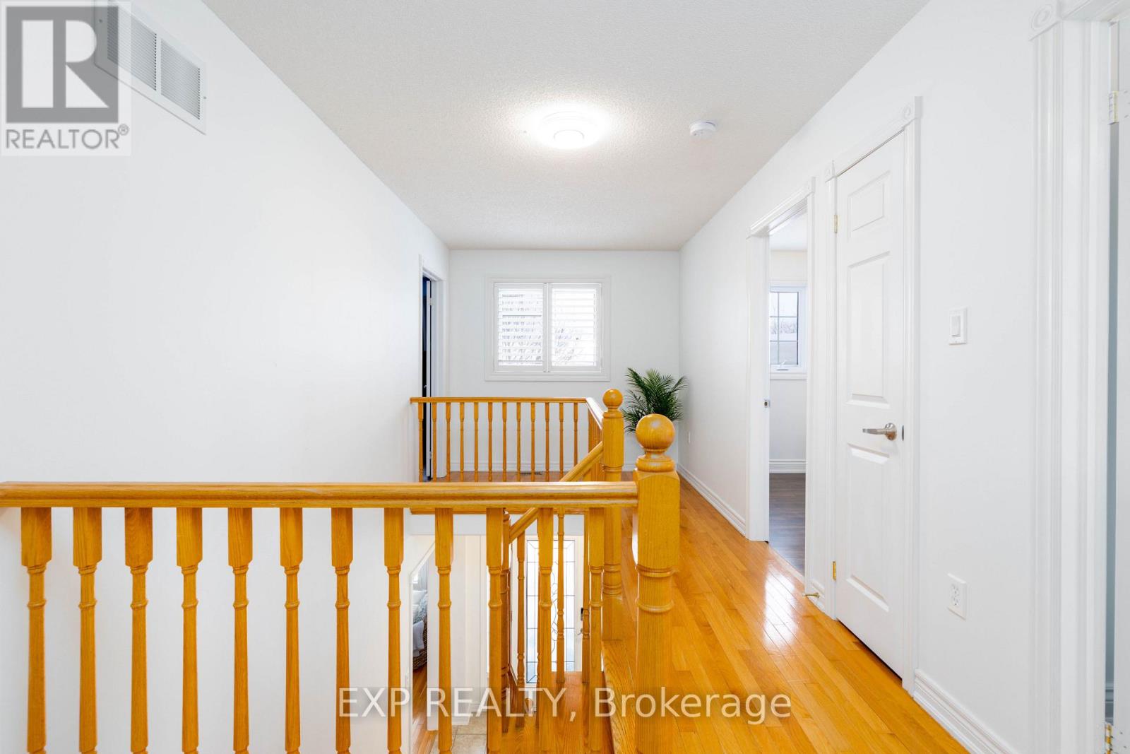 36 Ivygreen Road, Georgina, Ontario  L4P 4B7 - Photo 17 - N12738090