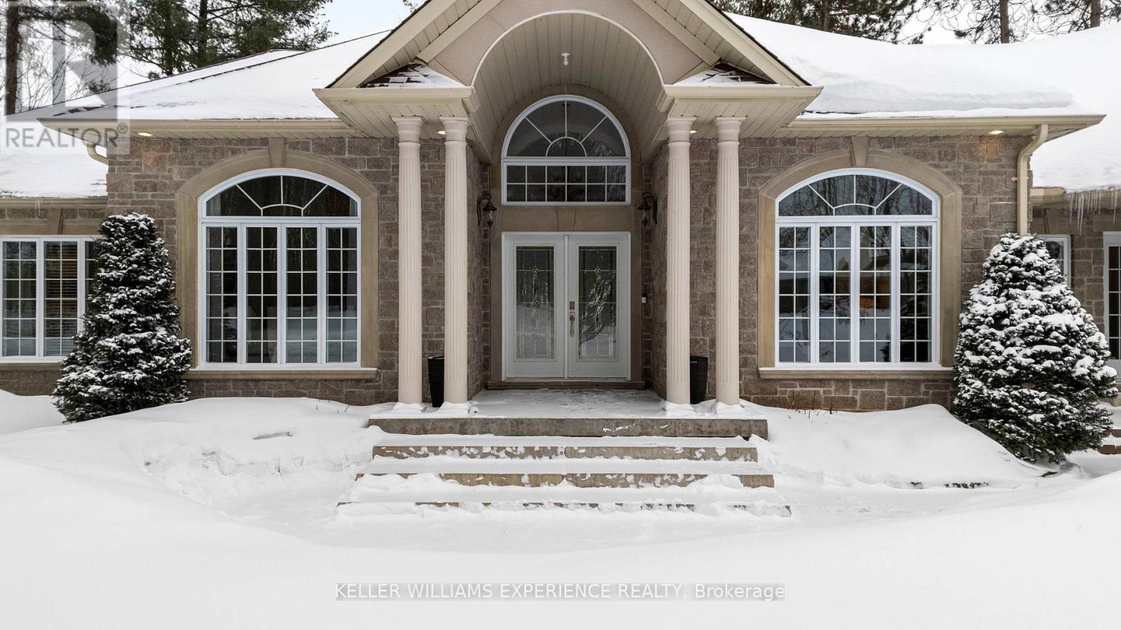 7 Highland Drive, Oro-Medonte (Horseshoe Valley), Ontario  L0L 2L0 - Photo 5 - S12738084