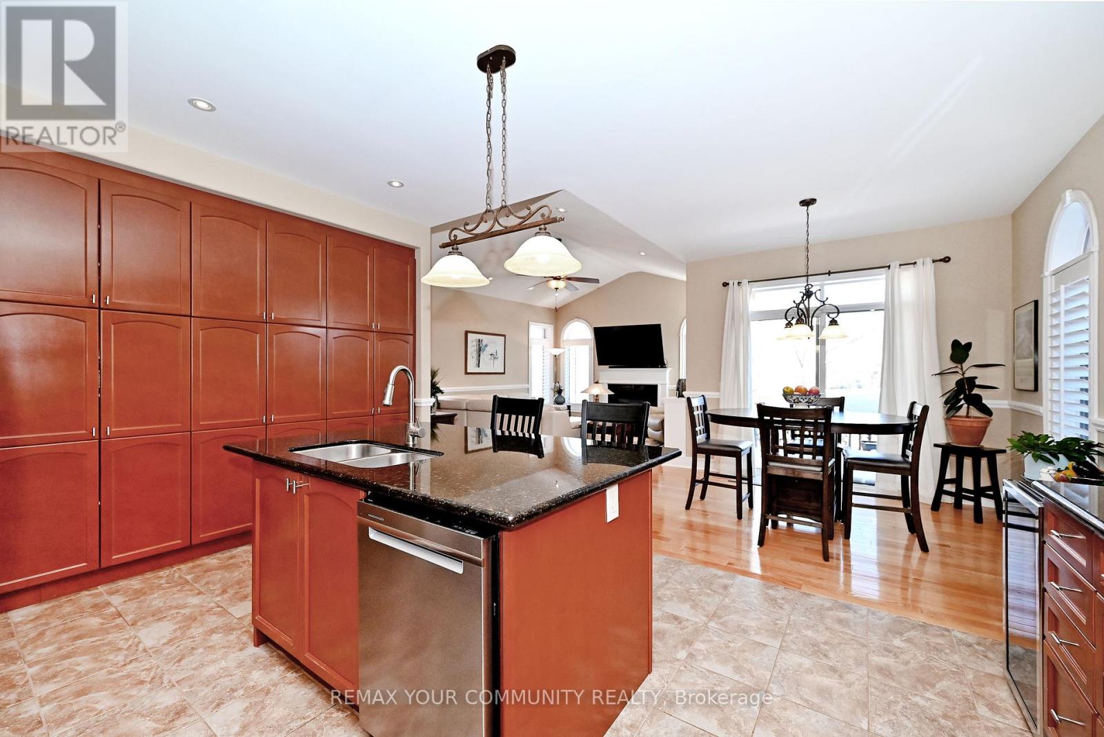 29 Turner Drive, Barrie (Bayshore), Ontario  L4N 6M5 - Photo 15 - S12738088