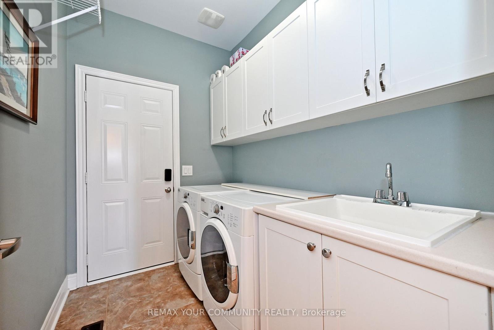 29 Turner Drive, Barrie (Bayshore), Ontario  L4N 6M5 - Photo 34 - S12738088