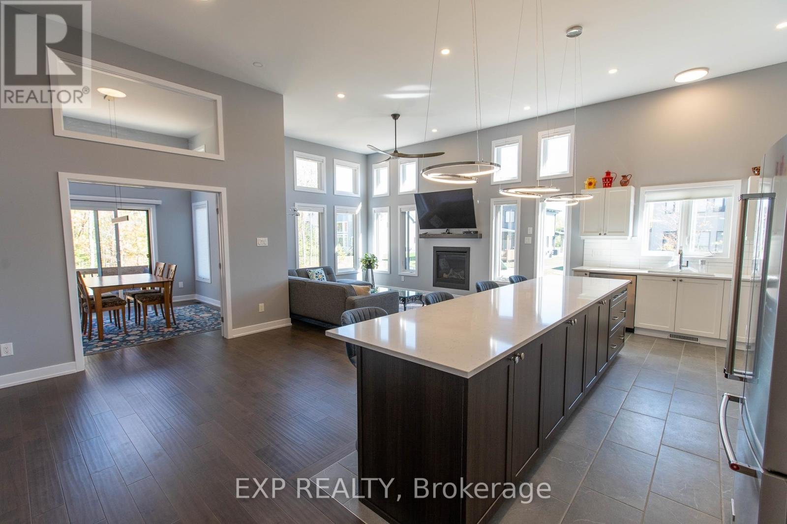 111 Frank Fisher Crescent, Mississippi Mills, Ontario  K0A 1A0 - Photo 12 - X12737462