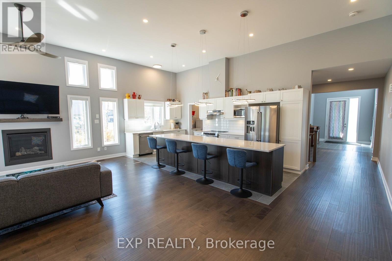 111 Frank Fisher Crescent, Mississippi Mills, Ontario  K0A 1A0 - Photo 14 - X12737462