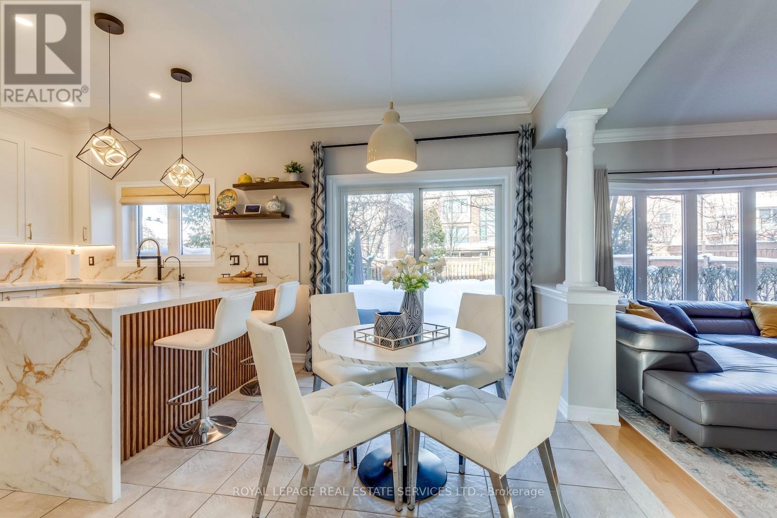 1109 Kestell Boulevard, Oakville, Ontario  L6H 7M5 - Photo 11 - W12738042