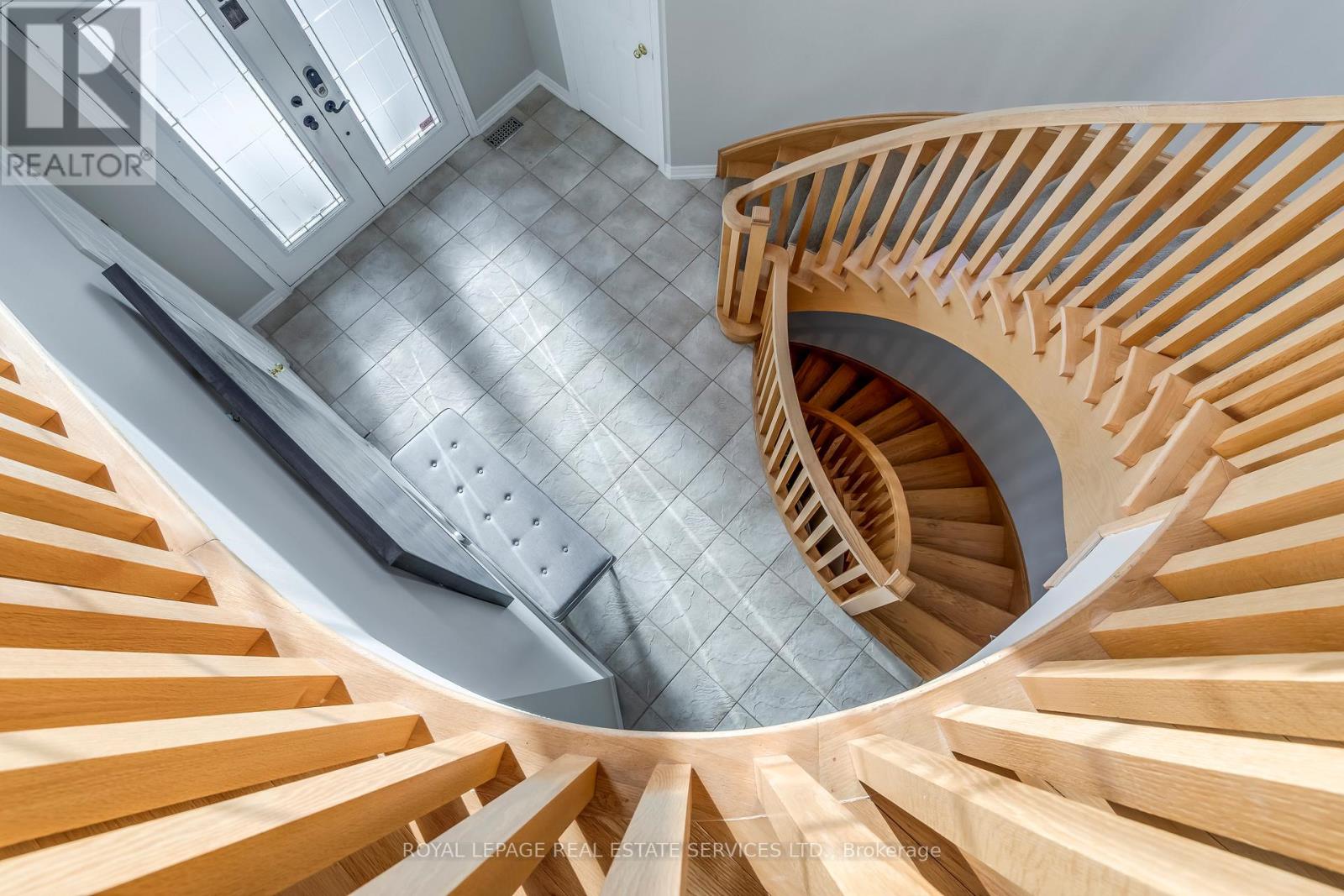 1109 Kestell Boulevard, Oakville, Ontario  L6H 7M5 - Photo 18 - W12738042