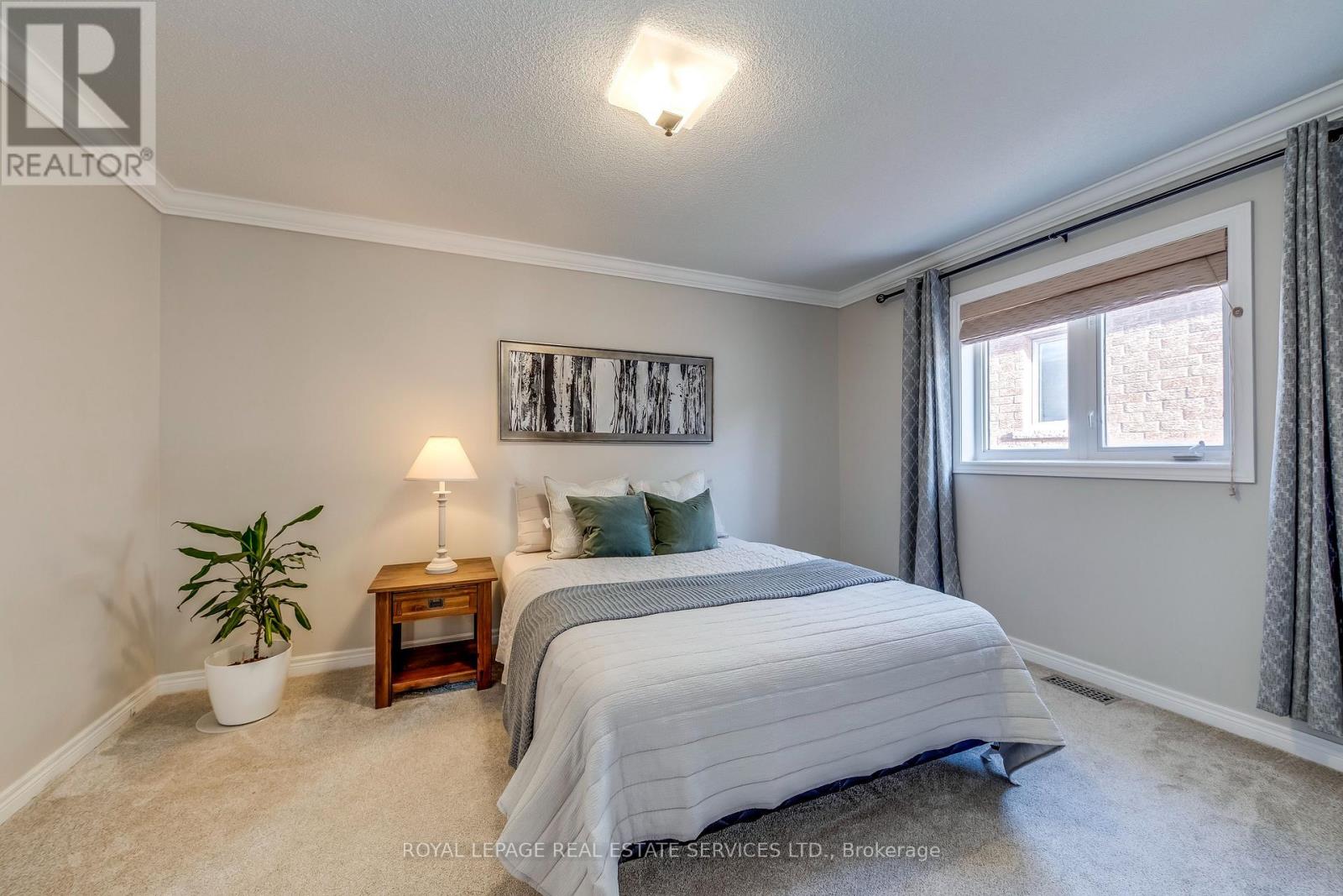 1109 Kestell Boulevard, Oakville, Ontario  L6H 7M5 - Photo 31 - W12738042