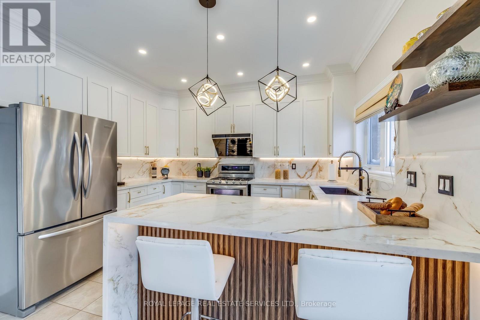 1109 Kestell Boulevard, Oakville, Ontario  L6H 7M5 - Photo 9 - W12738042