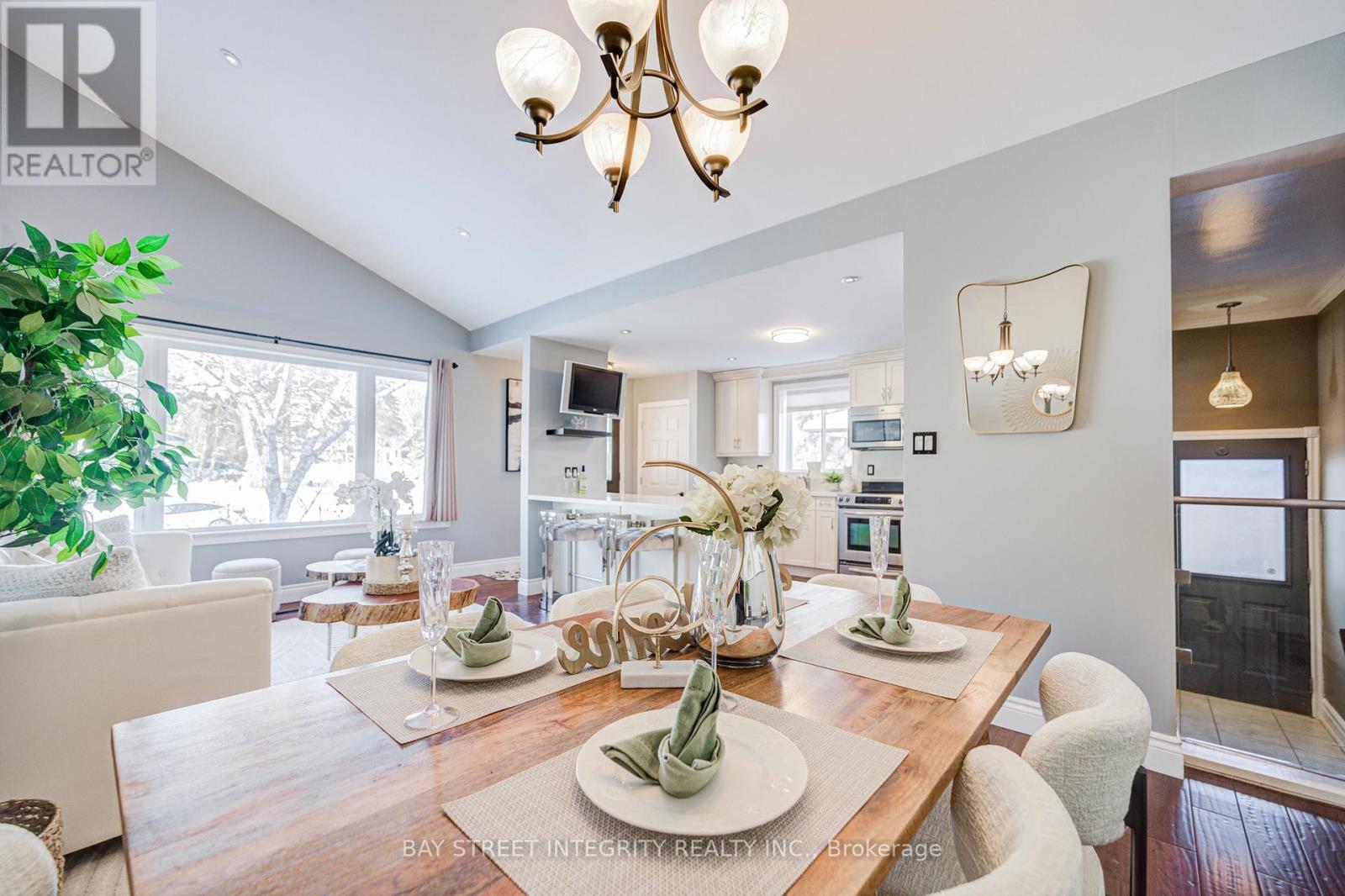 1224 Grange Road, Oakville, Ontario  L6H 1P7 - Photo 19 - W12738066