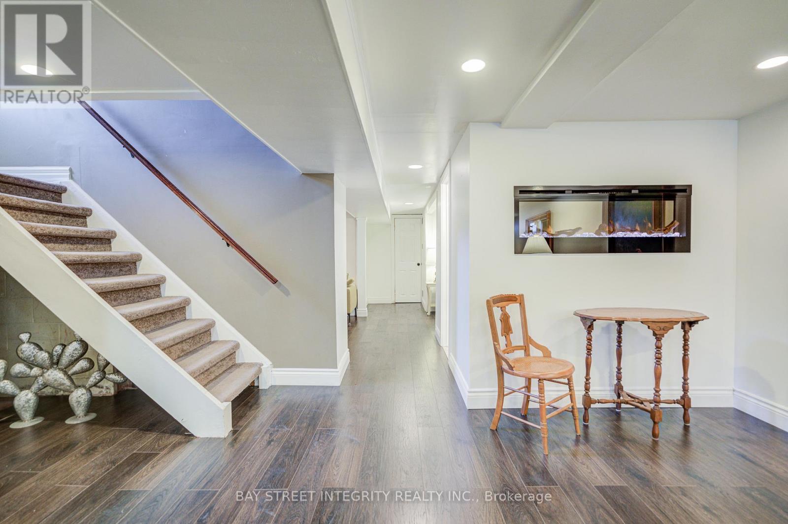 1224 Grange Road, Oakville, Ontario  L6H 1P7 - Photo 30 - W12738066