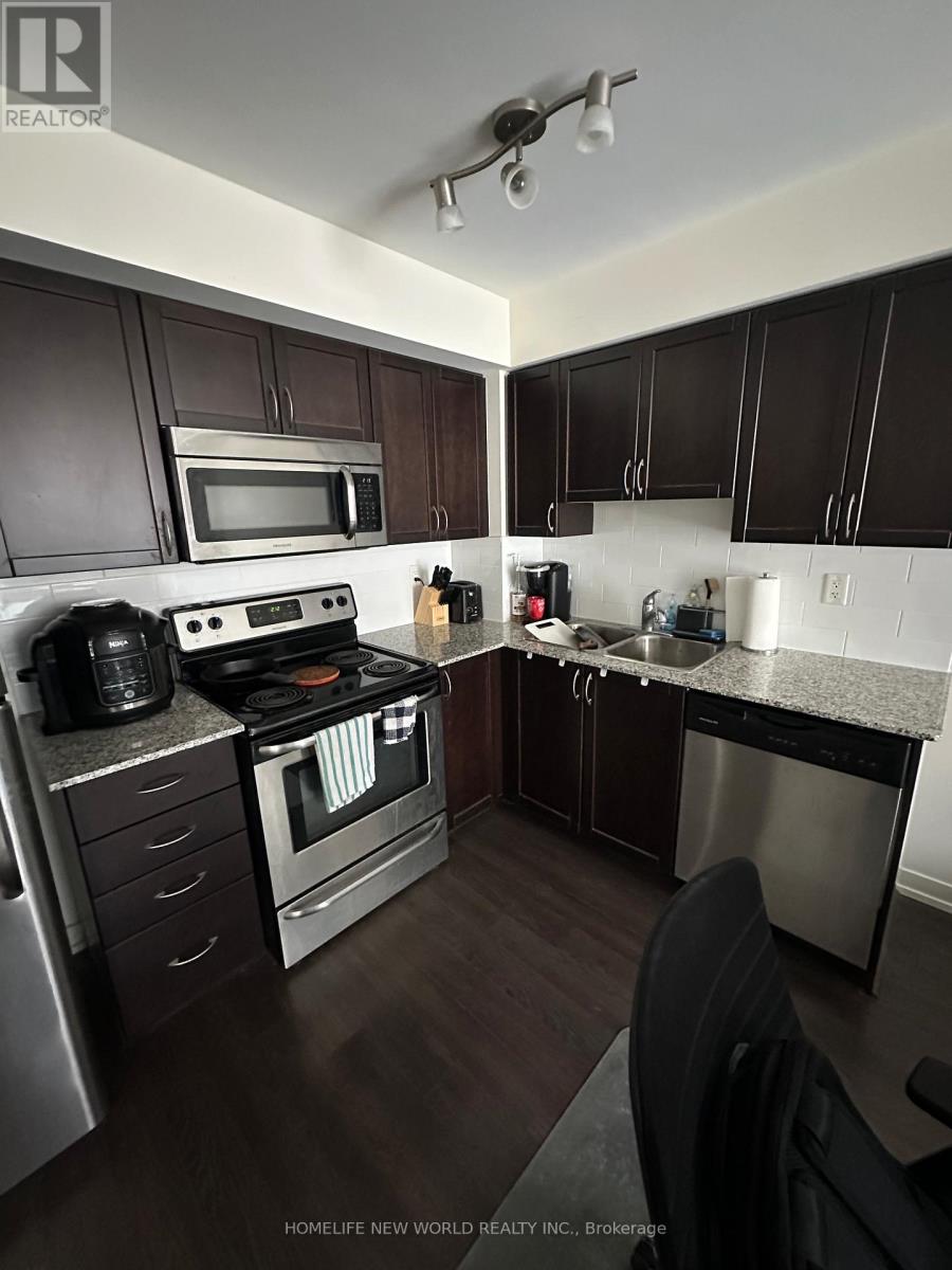 304 - 812 Lansdowne Avenue, Toronto, Ontario  M6H 4K5 - Photo 6 - W12738070