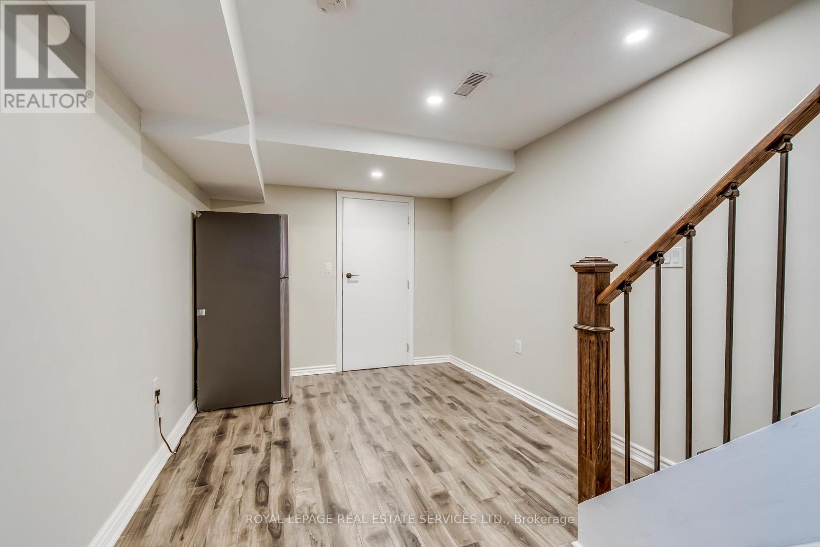 2467 Chaplin Road, Oakville, Ontario  L6H 7L6 - Photo 43 - W12738102