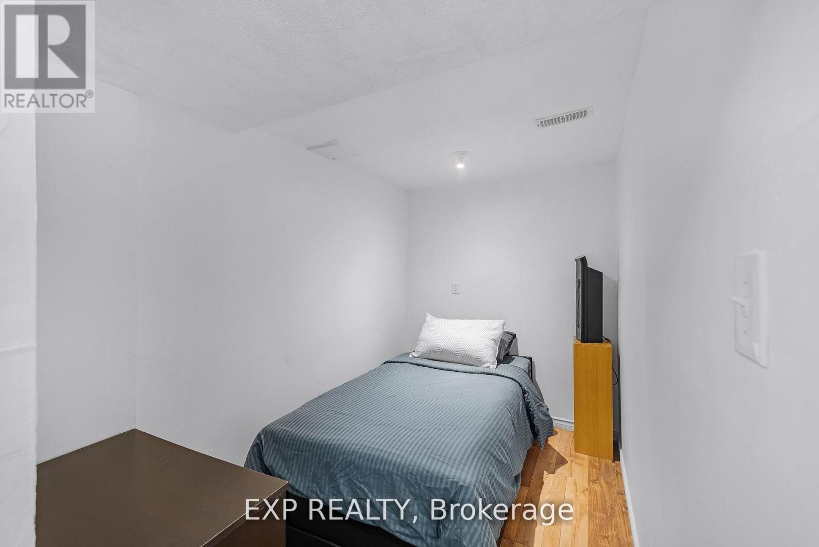 148 Taylorwood Avenue, Caledon, Ontario  L7E 1H8 - Photo 28 - W12738116