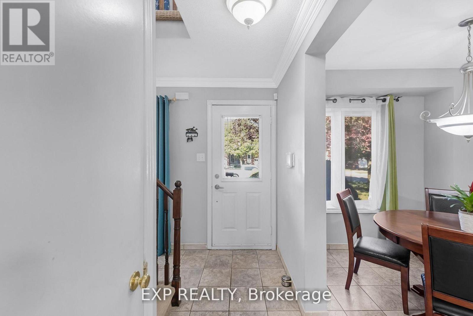 148 Taylorwood Avenue, Caledon, Ontario  L7E 1H8 - Photo 4 - W12738116