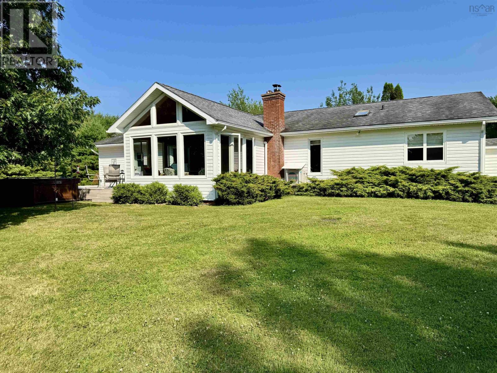 2450 Church Street, Westville, Nova Scotia  B0K 2A0 - Photo 2 - 202519241